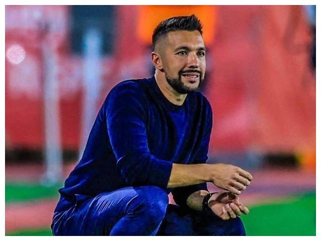 奥维耶多后防表现出色，帮助球队保持不败的简单介绍