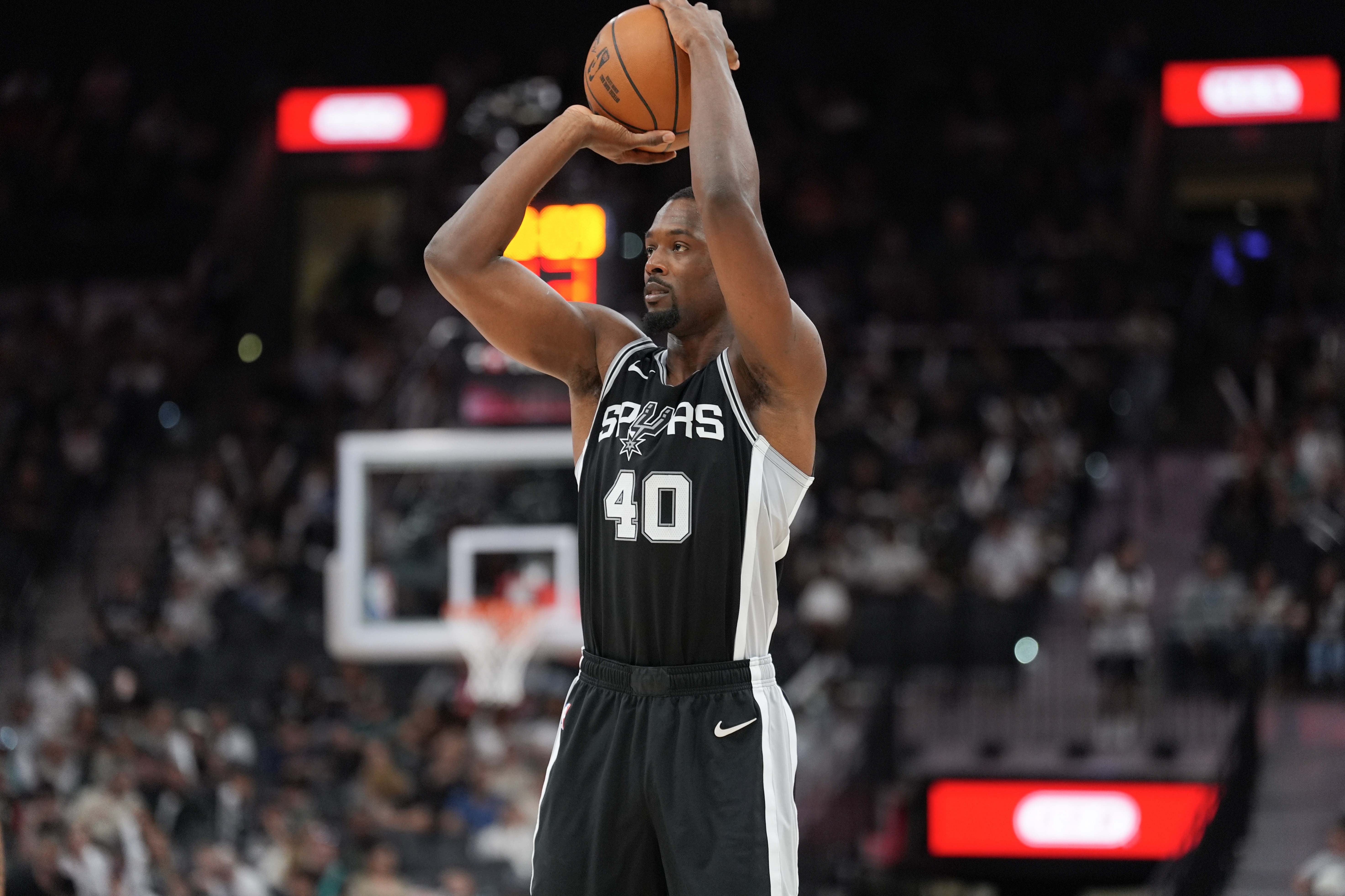 马刺遭人逆转，恩比德砍下分