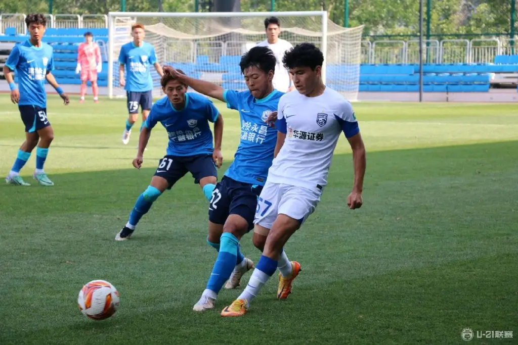 关于海港五连胜继续领跑积分榜，孙兴慜主帅陷下课危机！的信息