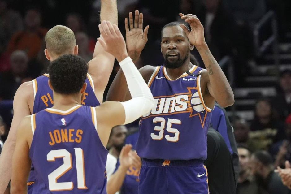  杜兰特新星比分优势明显表现惊艳，老鹰未来可期！