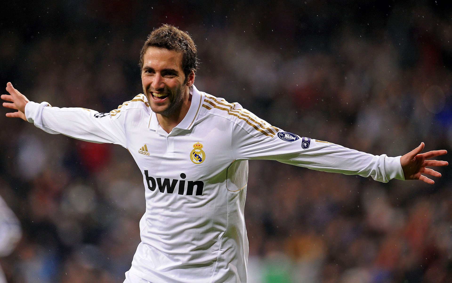 德布劳内重要时刻晋级下一阶段，皇家马德里带队取胜！再创辉煌时刻